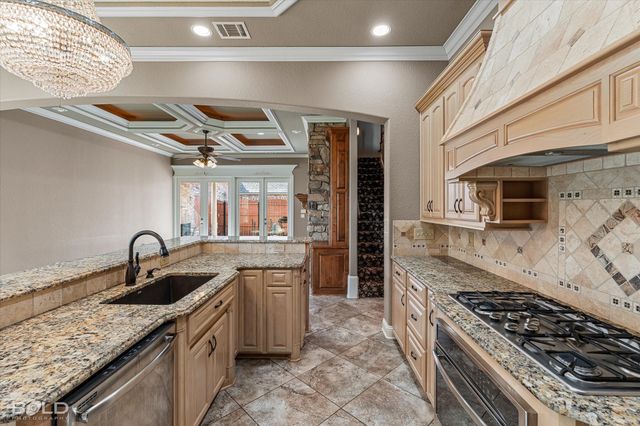 27 Chez Moi Drive, Bossier City, LA 71111