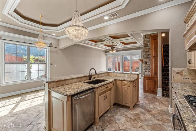 27 Chez Moi Drive, Bossier City, LA 71111