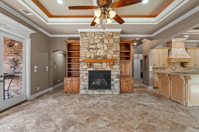 27 Chez Moi Drive, Bossier City, LA 71111