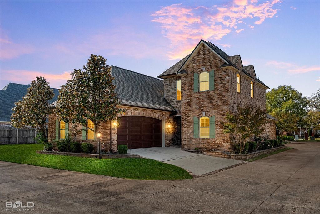 27 Chez Moi Drive, Bossier City, LA 71111