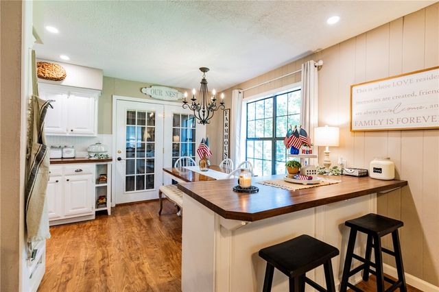 11718 S Landers Road, Rogers, AR 72756
