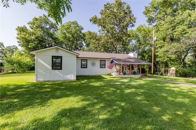 11718 S Landers Road, Rogers, AR 72756