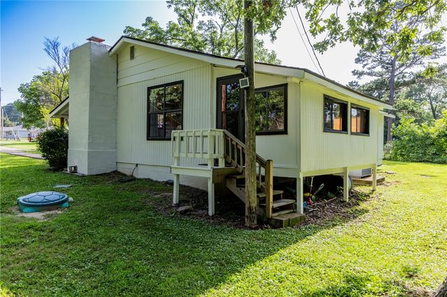 11718 S Landers Road, Rogers, AR 72756