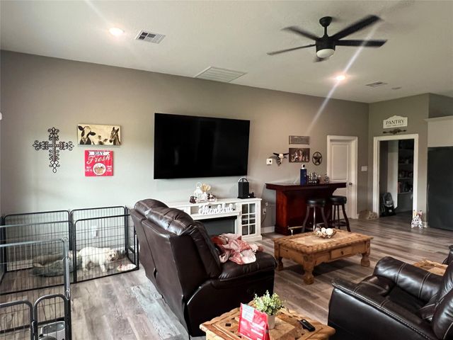 2797 County Road 519, Brazoria, TX 77422