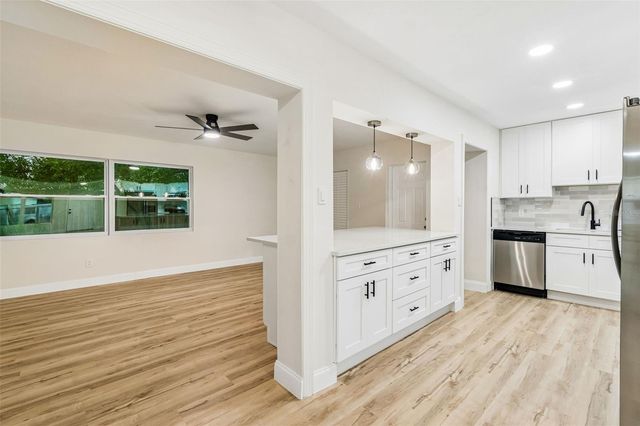 6781 33RD AVENUE N, St Petersburg, FL 33710