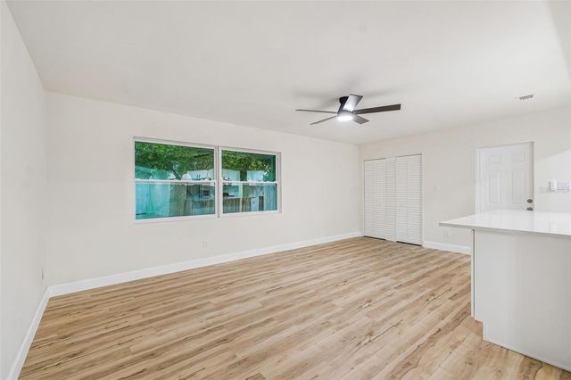 6781 33RD AVENUE N, St Petersburg, FL 33710