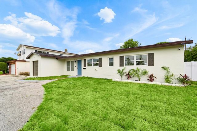 6781 33RD AVENUE N, St Petersburg, FL 33710