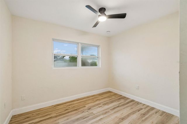 6781 33RD AVENUE N, St Petersburg, FL 33710