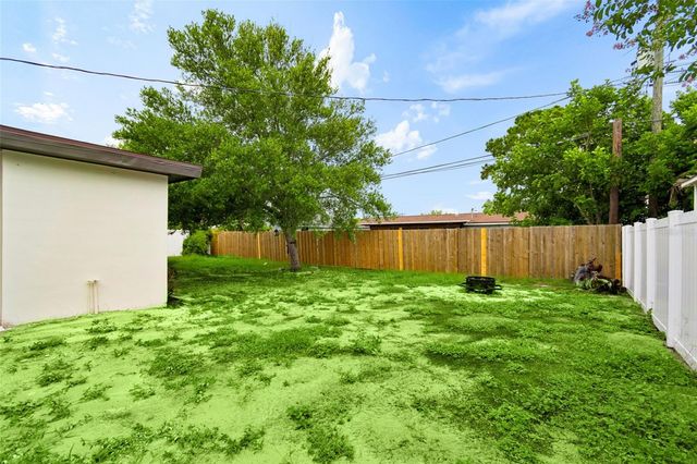 6781 33RD AVENUE N, St Petersburg, FL 33710