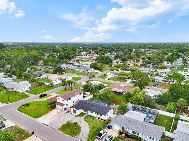 6781 33RD AVENUE N, St Petersburg, FL 33710