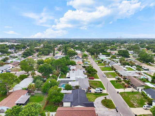 6781 33RD AVENUE N, St Petersburg, FL 33710