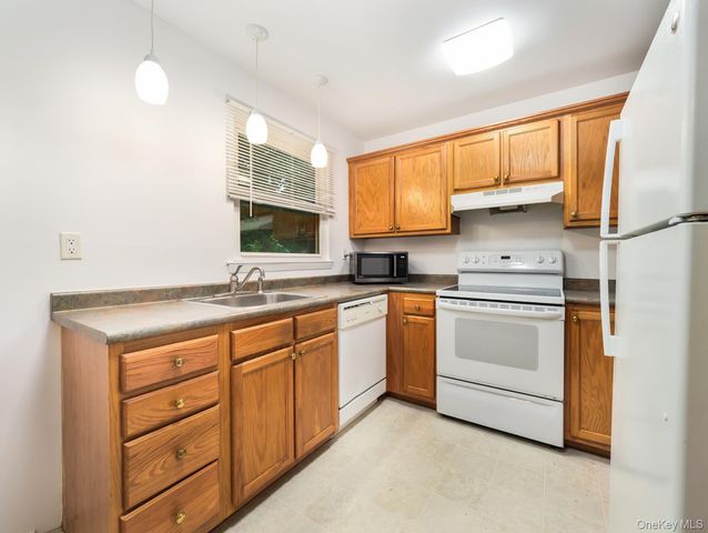 337 Sierra Vista Lane, Valley Cottage, NY 10989