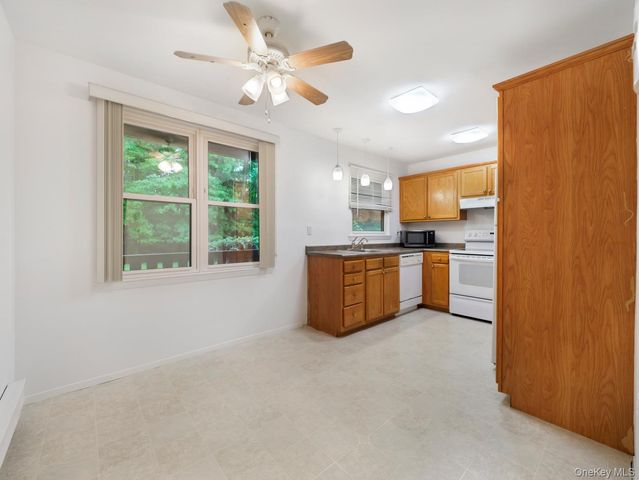 337 Sierra Vista Lane, Valley Cottage, NY 10989