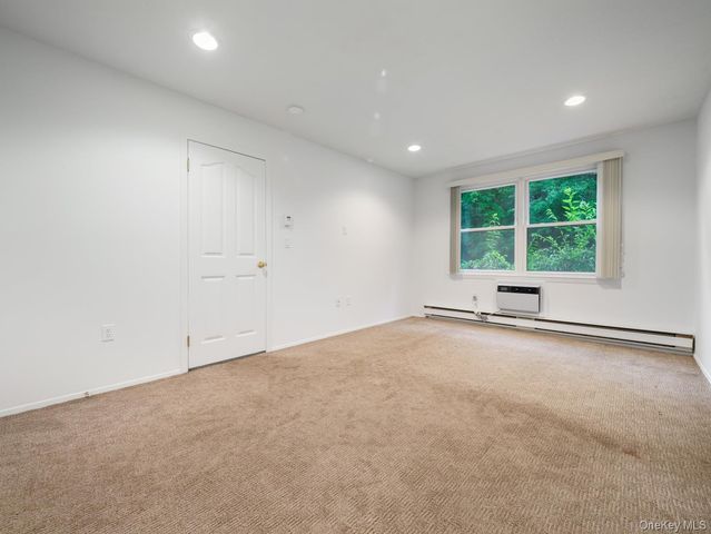 337 Sierra Vista Lane, Valley Cottage, NY 10989