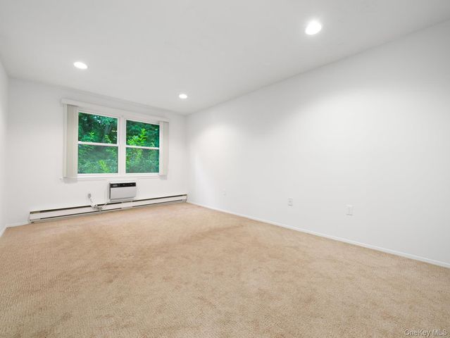 337 Sierra Vista Lane, Valley Cottage, NY 10989