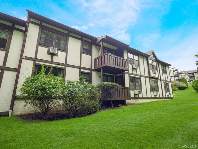 337 Sierra Vista Lane, Valley Cottage, NY 10989
