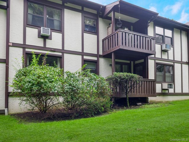 337 Sierra Vista Lane, Valley Cottage, NY 10989
