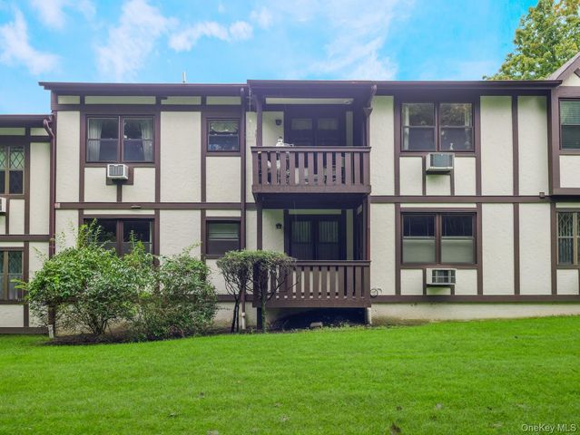 337 Sierra Vista Lane, Valley Cottage, NY 10989