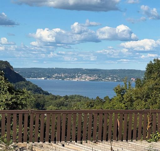 337 Sierra Vista Lane, Valley Cottage, NY 10989