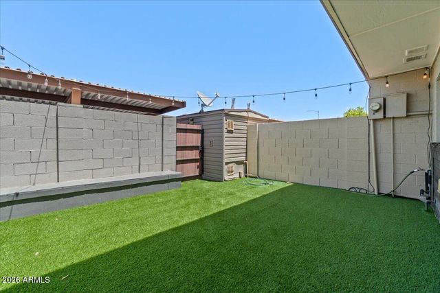 4233 N MILLER Road, Scottsdale, AZ 85251