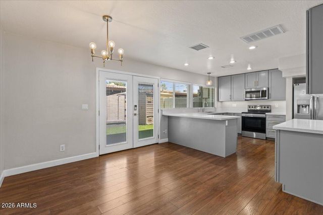 4233 N MILLER Road, Scottsdale, AZ 85251