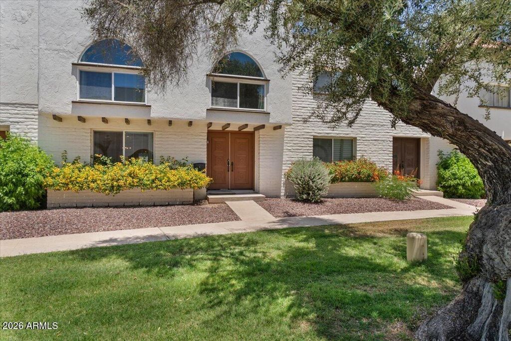 4233 N MILLER Road, Scottsdale, AZ 85251