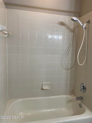 830 Airport Rd Apt 414, Port Orange, FL 32128