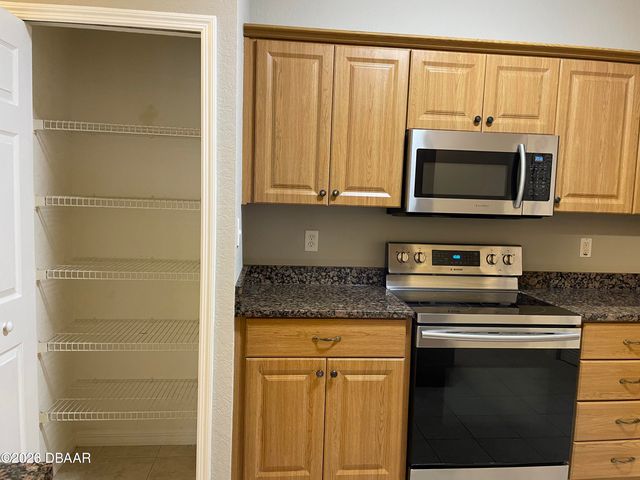 830 Airport Rd Apt 414, Port Orange, FL 32128
