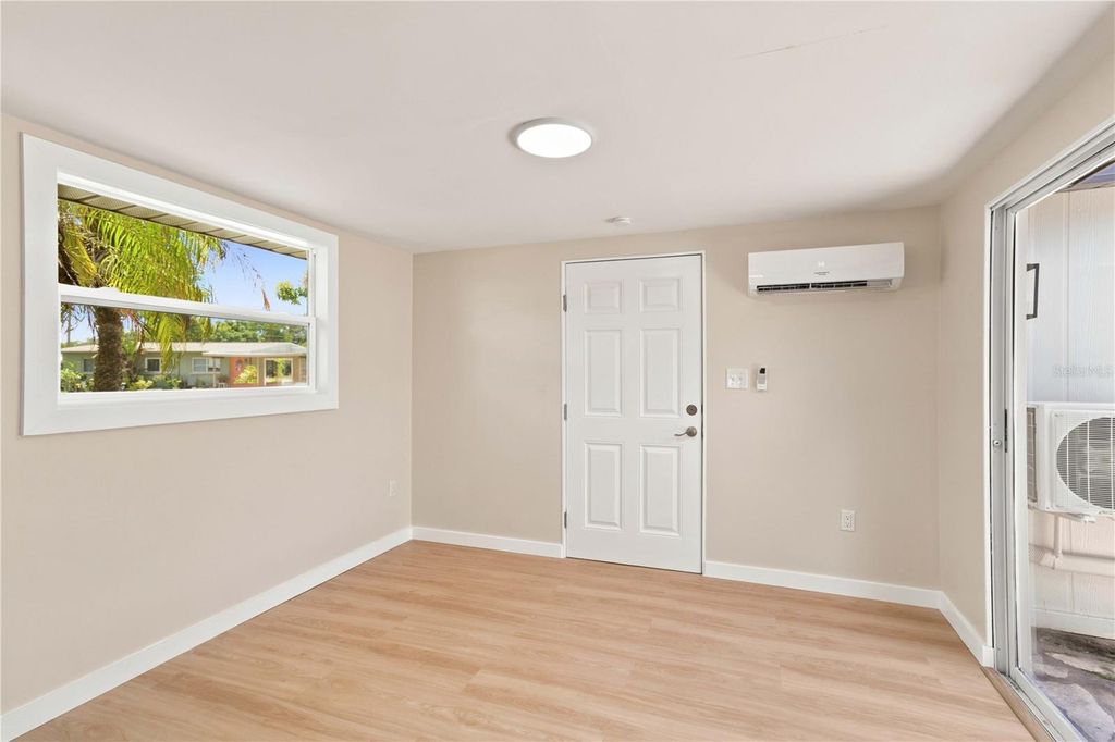 Image 22 of property listing at 2057 GARDEN PARKWAY, Bradenton, FL 34205