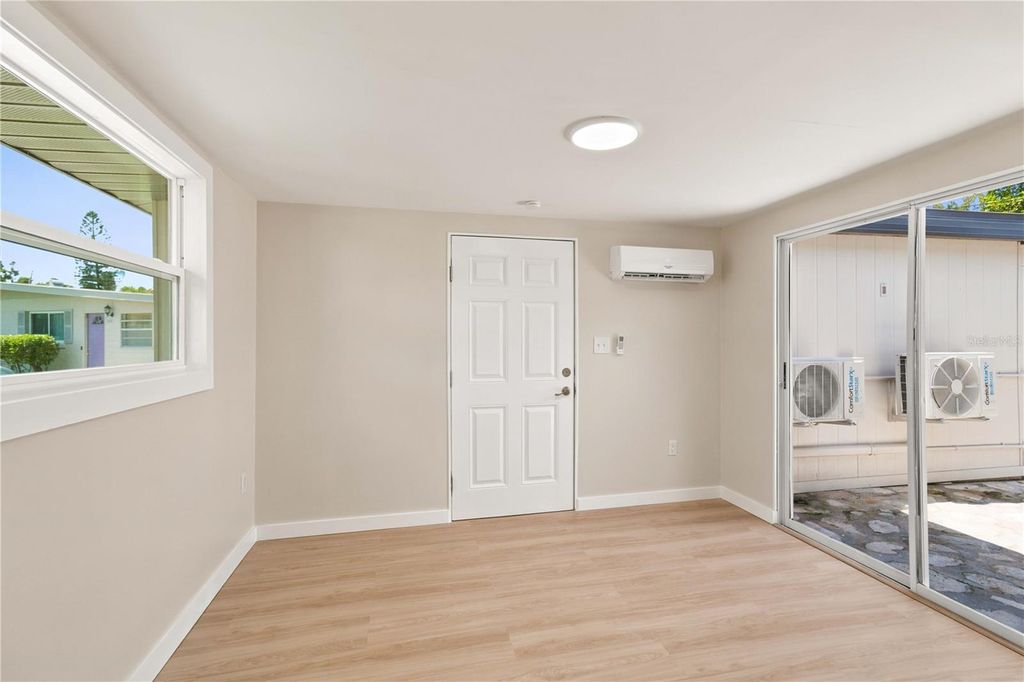 Image 23 of property listing at 2057 GARDEN PARKWAY, Bradenton, FL 34205