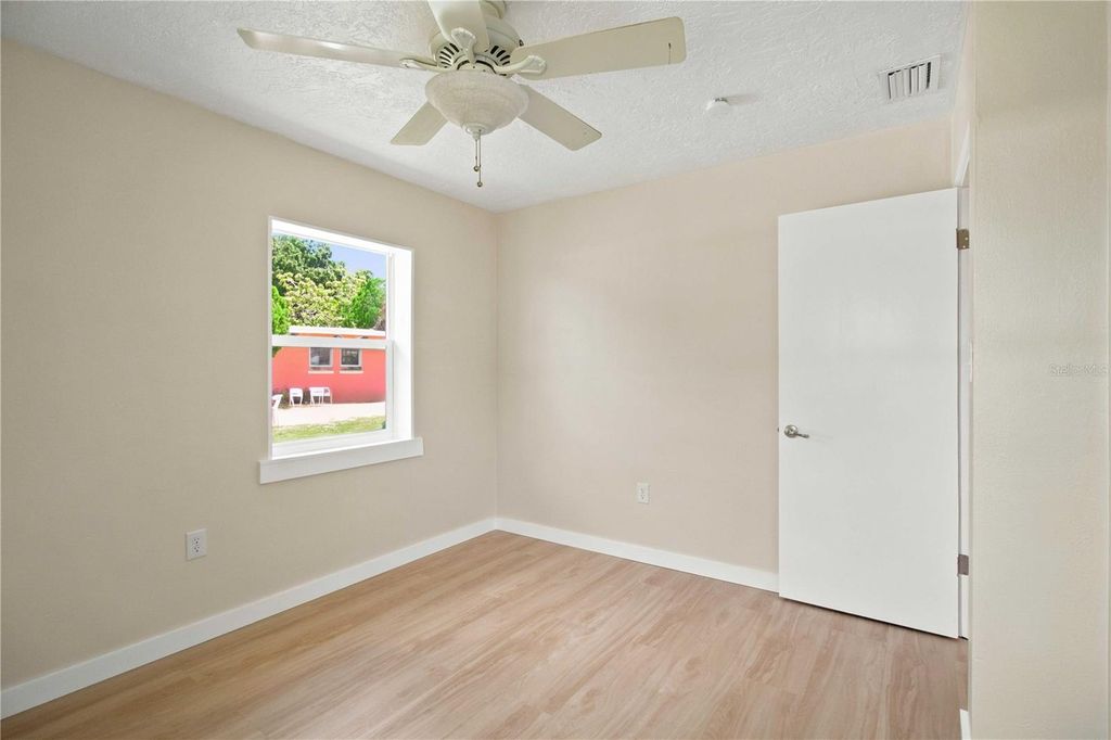 Image 39 of property listing at 2057 GARDEN PARKWAY, Bradenton, FL 34205