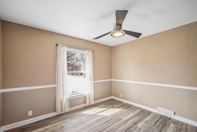 3821 8th Place, Des Moines, IA 50313