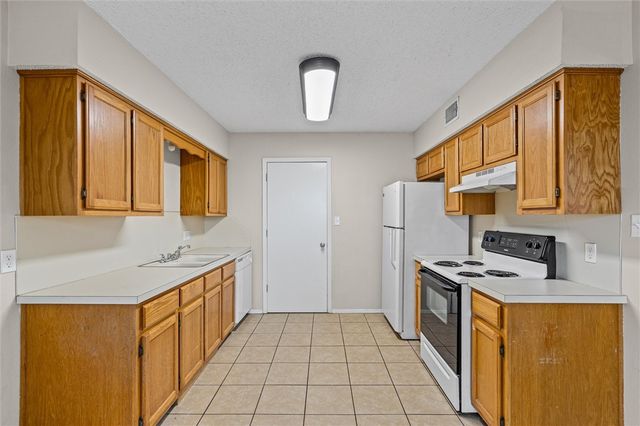 11 Wilson Street, Farmington, AR 72730