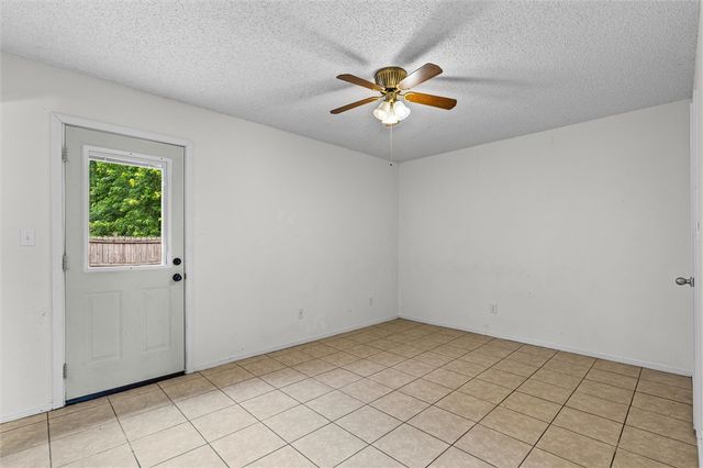 11 Wilson Street, Farmington, AR 72730
