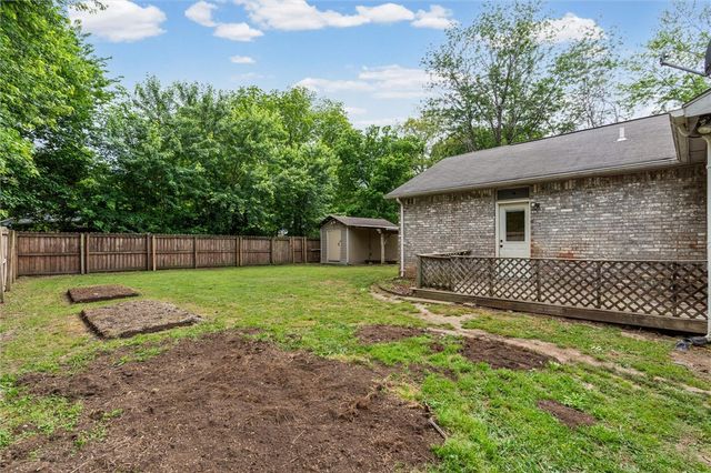 11 Wilson Street, Farmington, AR 72730