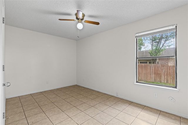 11 Wilson Street, Farmington, AR 72730