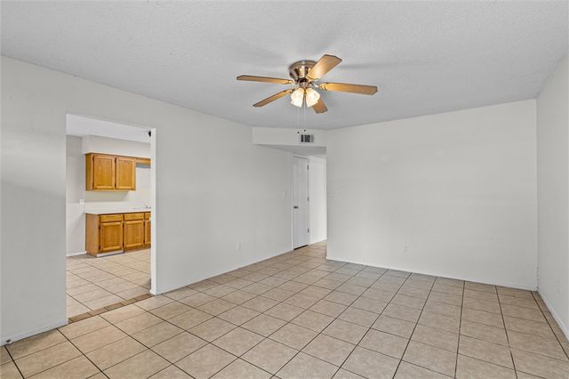 11 Wilson Street, Farmington, AR 72730