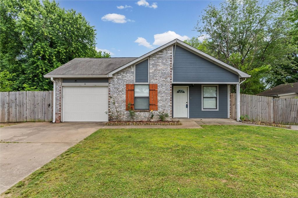 11 Wilson Street, Farmington, AR 72730