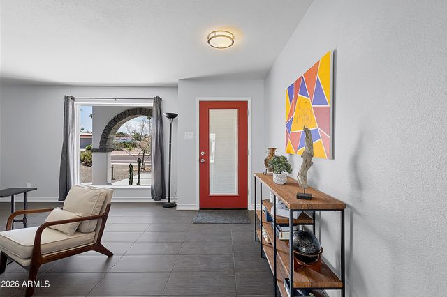 9609 N 35th Place, Phoenix, AZ 85028