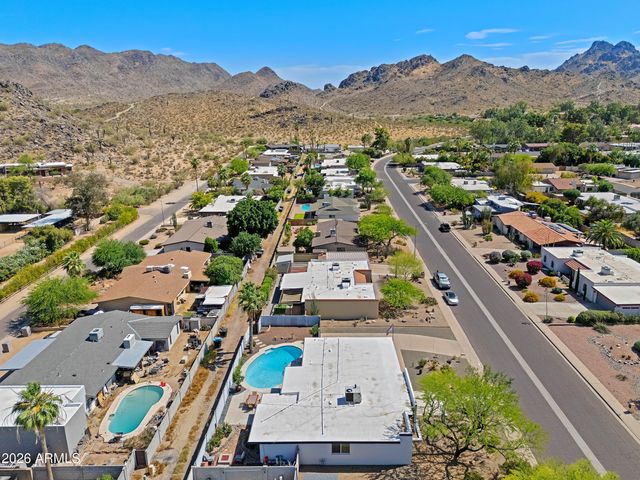 9609 N 35th Place, Phoenix, AZ 85028