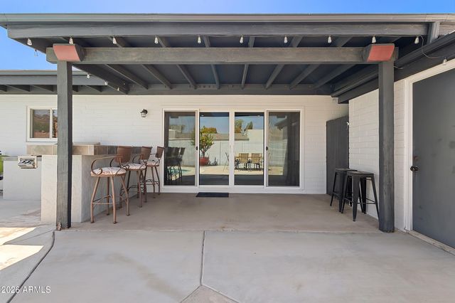 9609 N 35th Place, Phoenix, AZ 85028