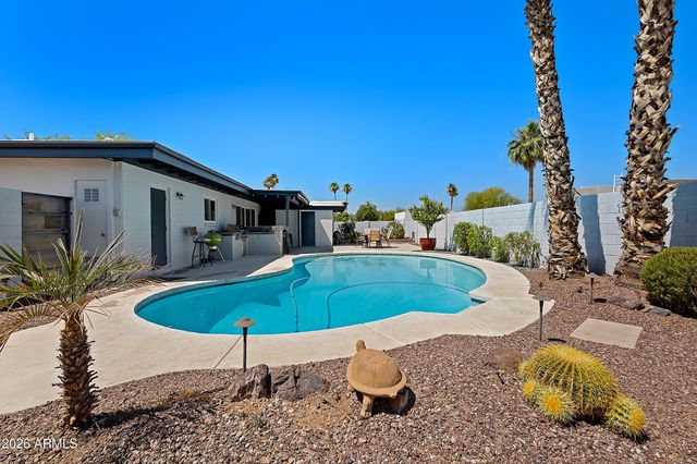 9609 N 35th Place, Phoenix, AZ 85028