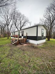 120 S 6th Street, Porter, OK 74454