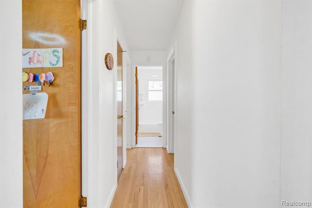 2287 Moorhouse Street, Ferndale, MI 48220