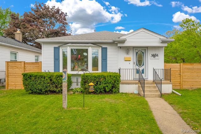 2287 Moorhouse Street, Ferndale, MI 48220