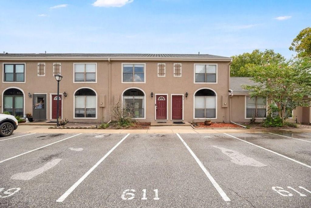 611 CASA PARK A COURT, Winter Springs, FL 32708