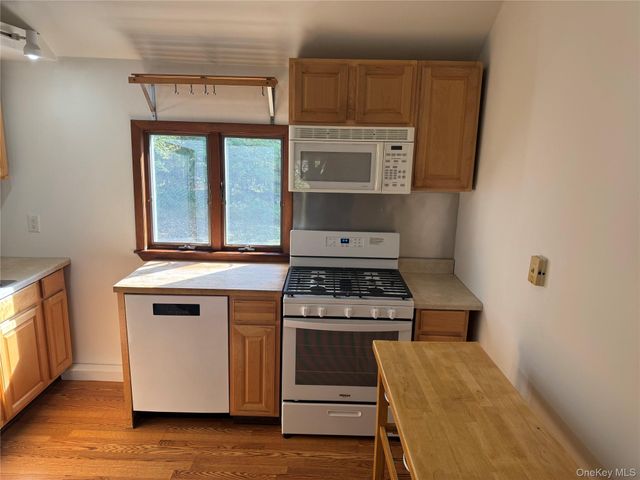 84 Foster Road, Middletown, NY 10941