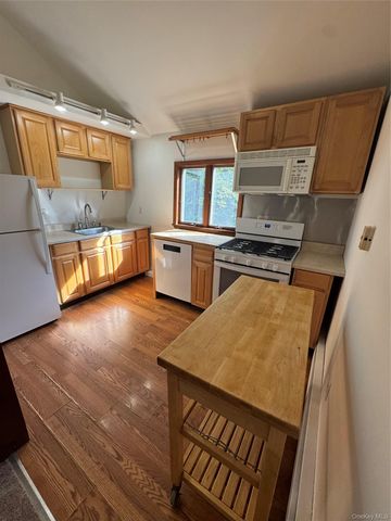 84 Foster Road, Middletown, NY 10941