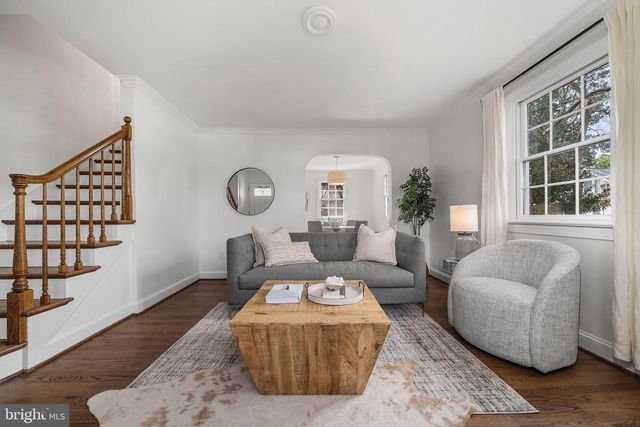 1506 WAYNE ST, Alexandria, VA 22301