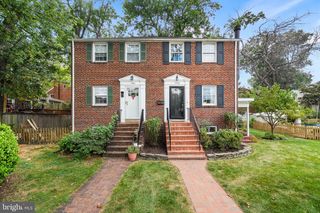 1506 WAYNE ST, Alexandria, VA 22301